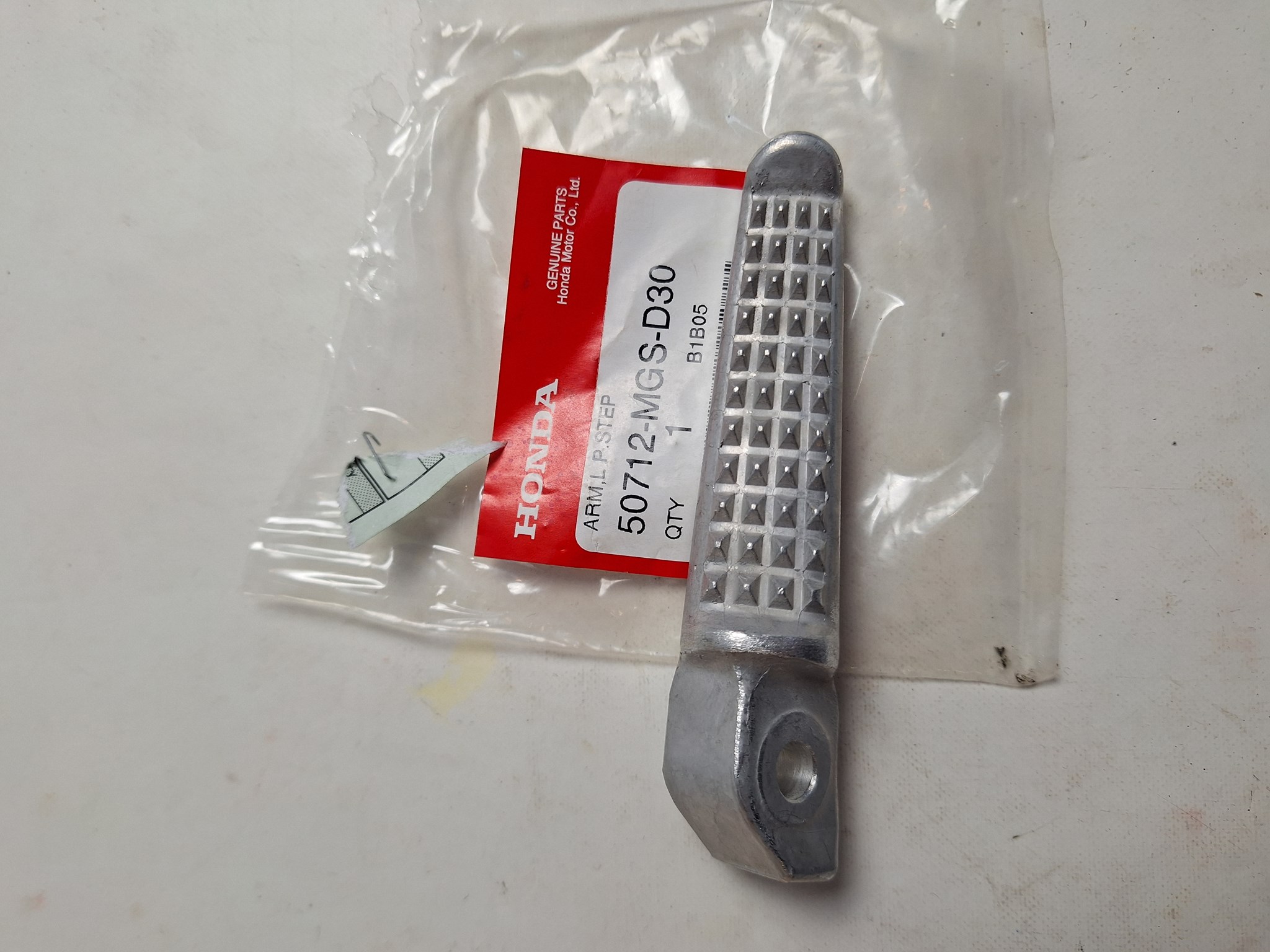 Picture of ARM,L P.STEP  50712-MGS-D30  